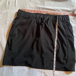 EUC Black skorts Sz large RBX